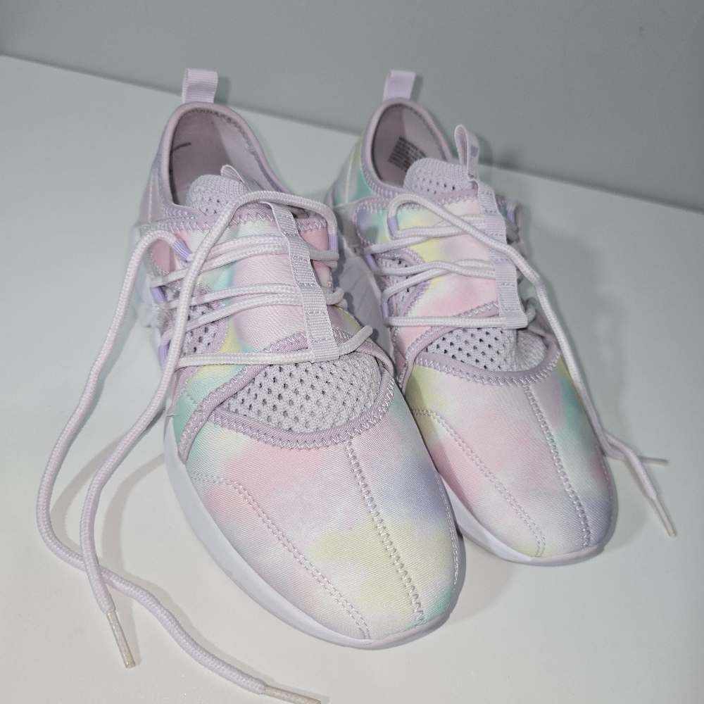 Fabletics Brookside Performance Sneaker